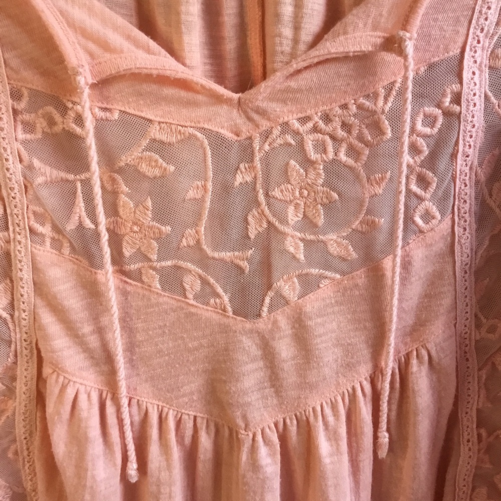 SOLD **Peach embroidered peasant blouse tie up front raw edge feminine floaty - Picture 2 of 6